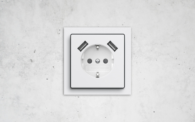 SCHUKO® USB-Steckdose bei Elektrotechnik Roland Friedrich in Freital