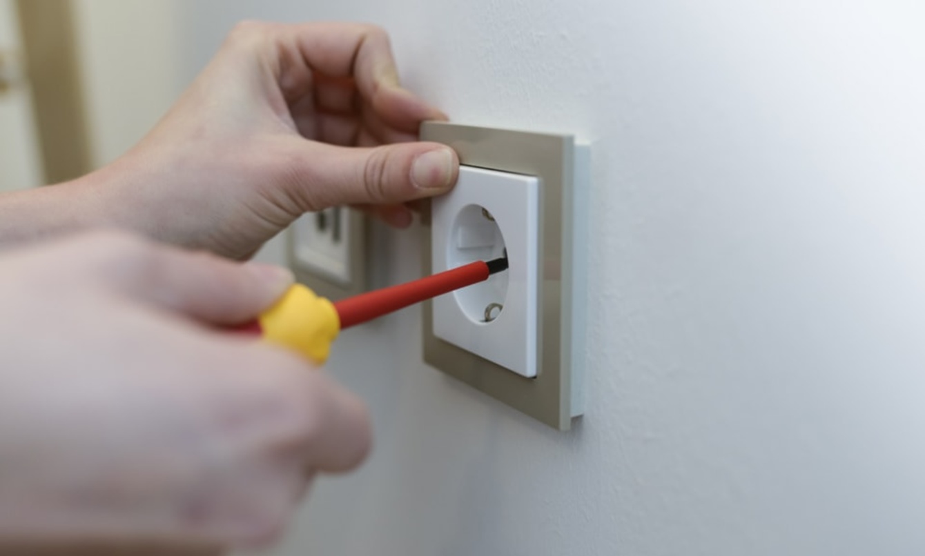 Elektro­installation bei Elektrotechnik Friedrich in Freital